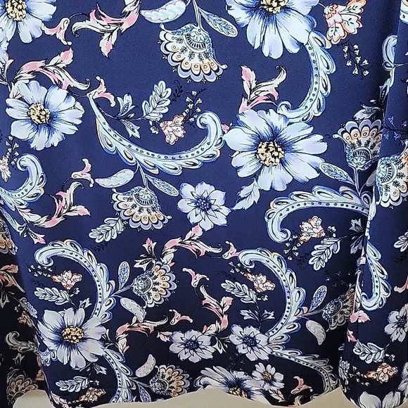 Chico's Blue Floral Paisley Briah V-neck Maxi Dress Size Medium - Picture 3 of 8